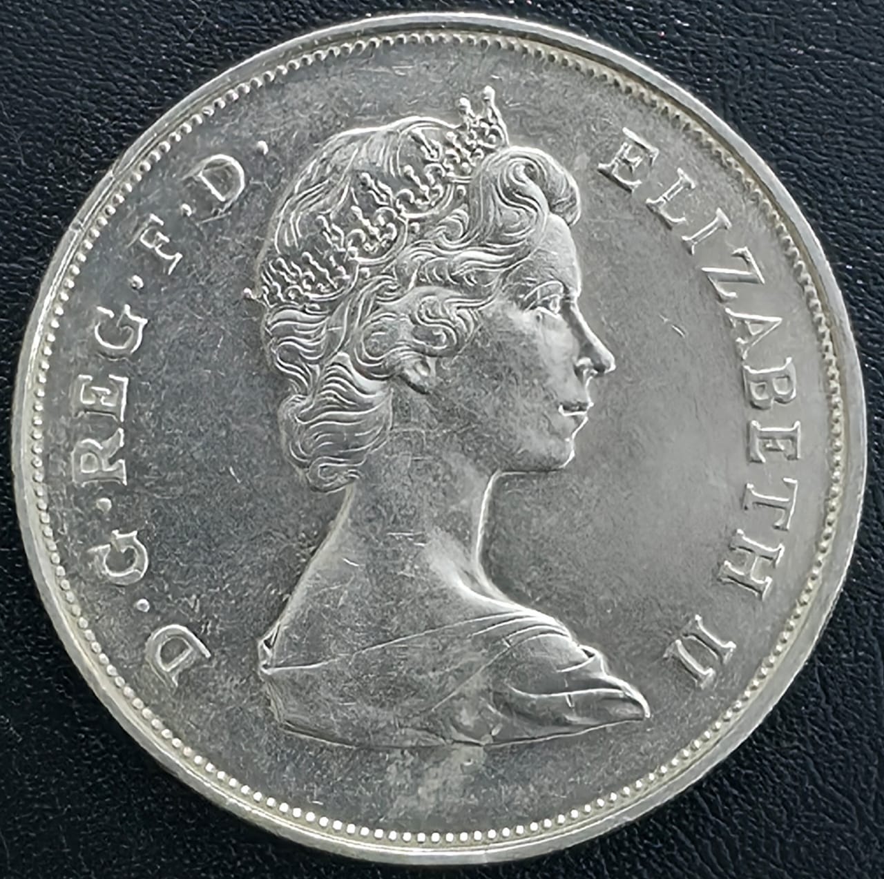 1981 Royal Wedding Crown β HRH The Prince of Wales & Lady Diana Spencer π Best price offer invited - Image 3